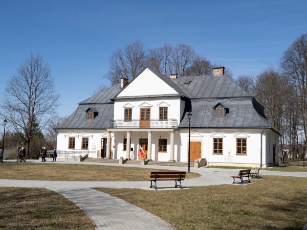 Uroczyste otwarcie biblioteki w Haczowskim Dworze