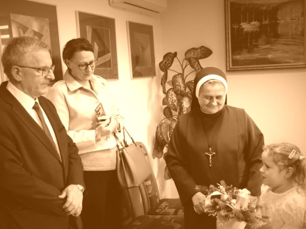 Ochronka z Jasionowa z życzeniami