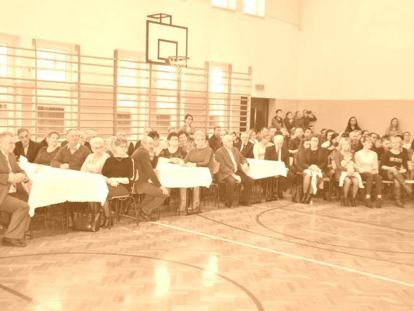 Dzień Babci i Dziadka w Szkole Podstawowej w Trześniowie.