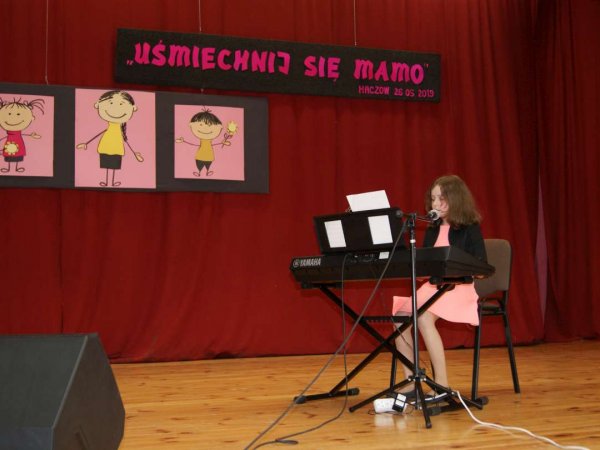 Uśmiechnij się Mamo
