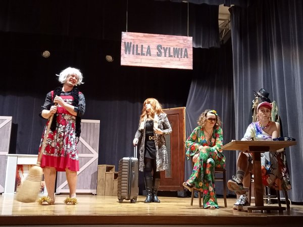 Spektakl teatralny „Sylwia” w GOKiW w Haczowie