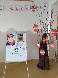 nagrodzone prace plastyczne i drzewo moralności