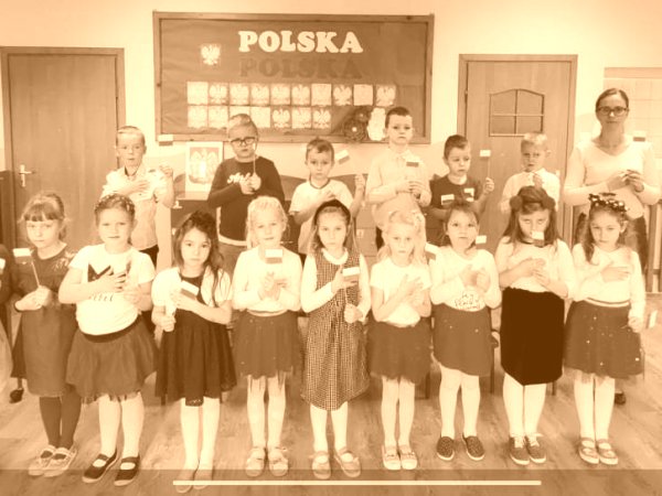 Święto Niepodległości w Przedszkolu w Haczowie i w Trześniowie