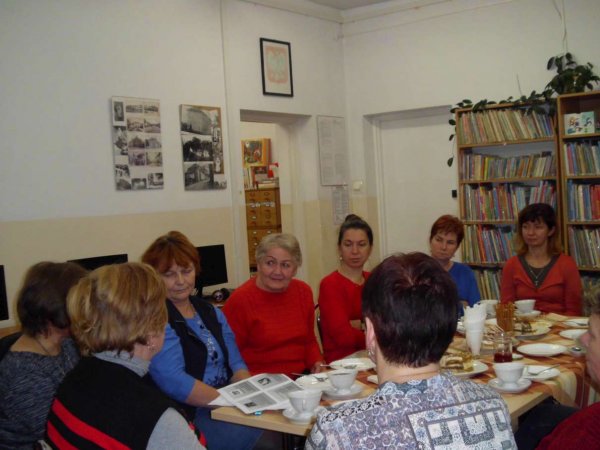 Dyskusyjny Klub Książki - Żanna Słoniowska "Dom z witrażem"