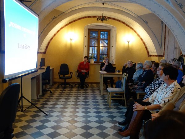 "Muzyka z tamtych lat" w bibliotece