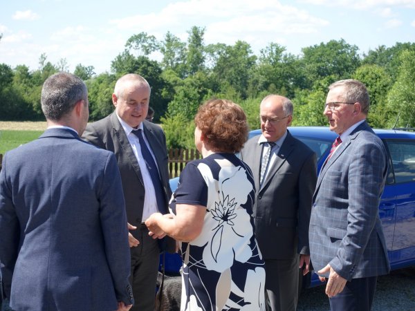 Wizyta Ministra Pawła Wdówika w WTZ w Haczowie
