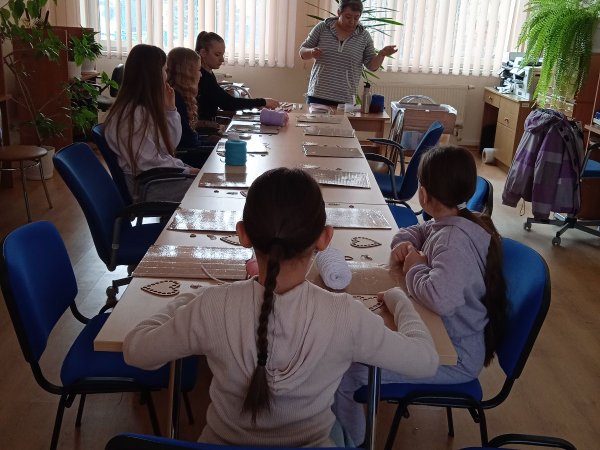 Ferie w bibliotece w Malinówce