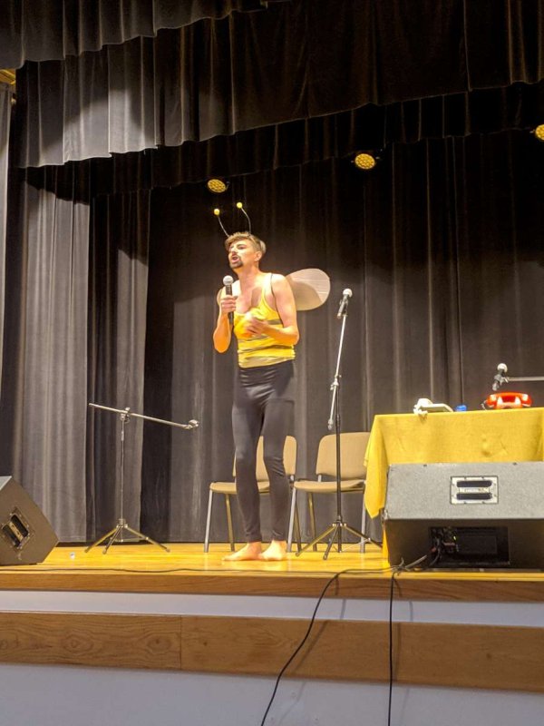 2021-05-30-kabaret_2.jpg