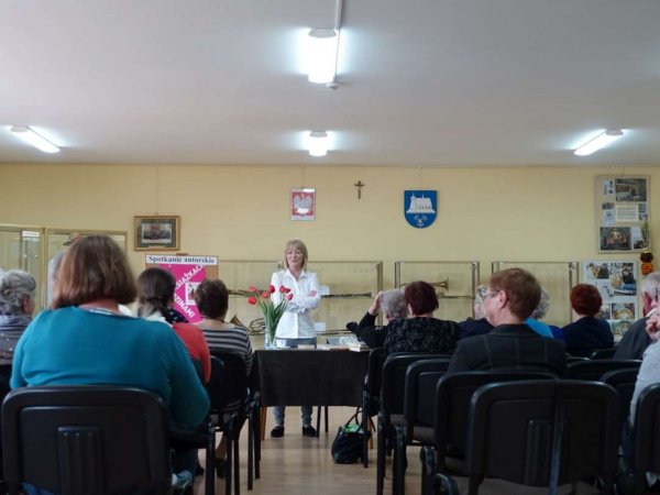 Dyskusyjny Klub Książki - Spotkanie autorskie z Magdaleną Zimny-Luis
