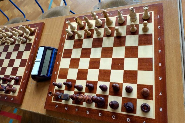 2022-02-18-chess_1.jpg