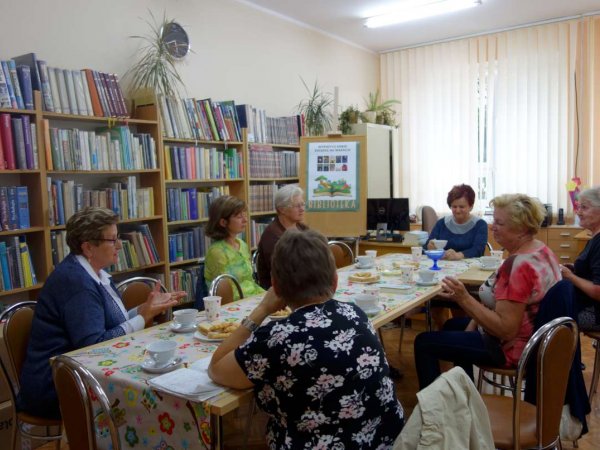 Dyskusyjny Klub Książki - HANNA KOWALEWSKA- ZANIM ODFRUNĘ